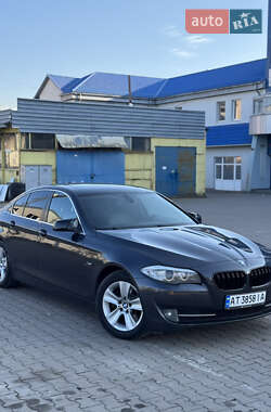 Седан BMW 5 Series 2010 в 