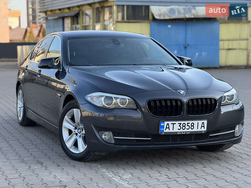 Седан BMW 5 Series 2010 в 