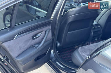 Седан BMW 5 Series 2010 в 