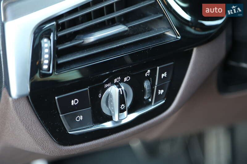 Седан BMW 5 Series 2020 в Харкові