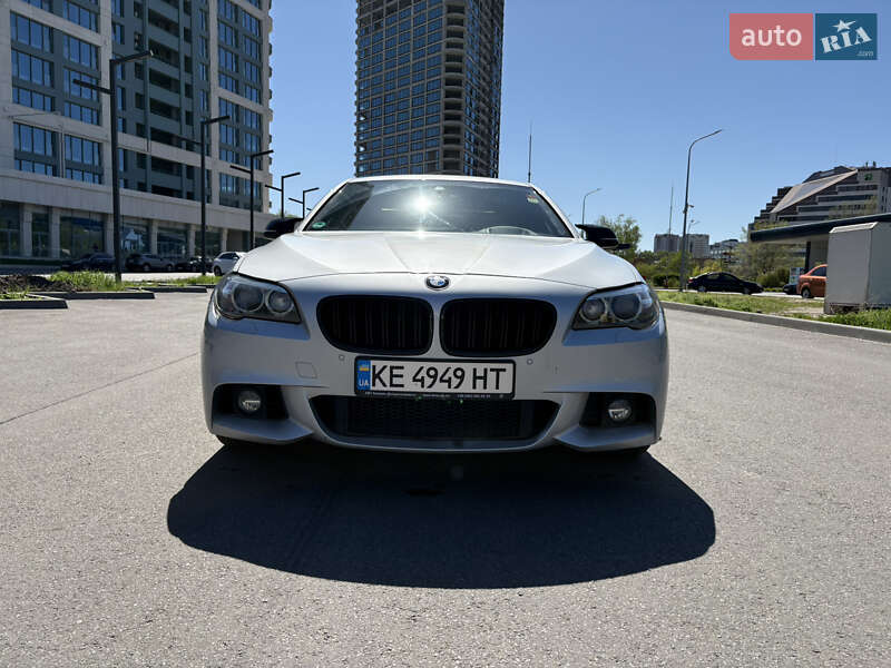 Седан BMW 5 Series 2013 в Дніпрі