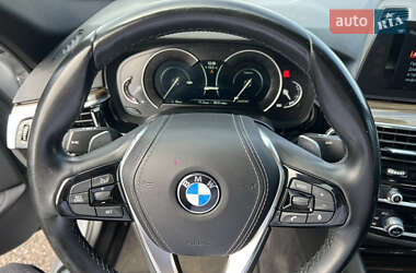 Седан BMW 5 Series 2018 в 