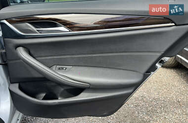 Седан BMW 5 Series 2018 в 