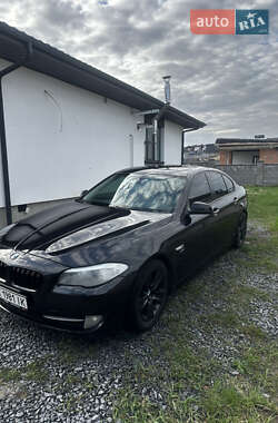 Седан BMW 5 Series 2012 в 