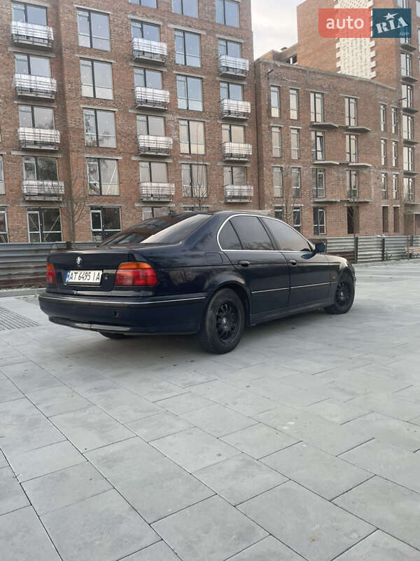 Седан BMW 5 Series 1998 в Самборе