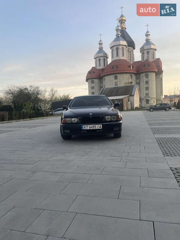 Седан BMW 5 Series 1998 в Самборе