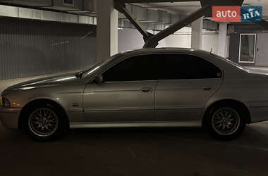 Седан BMW 5 Series 2003 в 