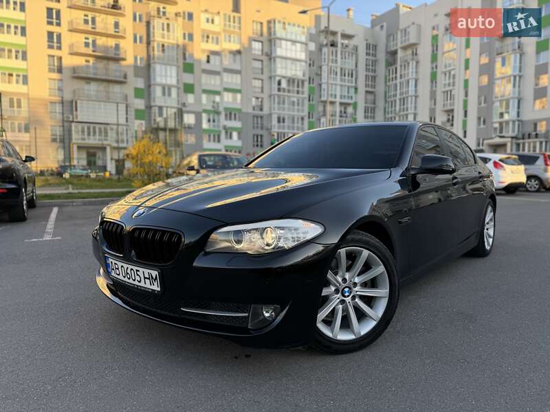 Седан BMW 5 Series 2013 в 
