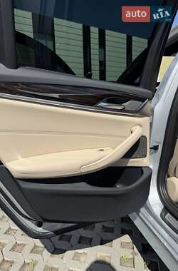 Седан BMW 5 Series 2020 в 
