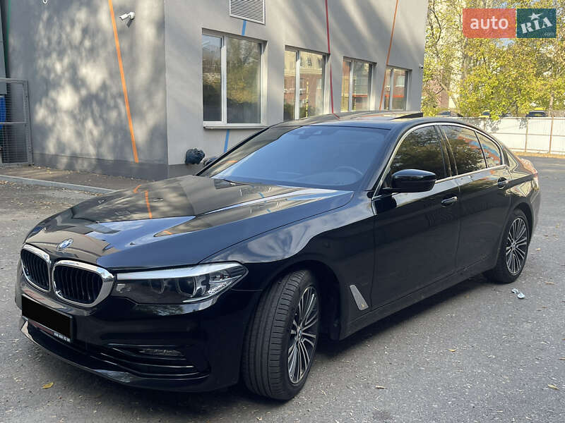 Седан BMW 5 Series 2017 в Харькове