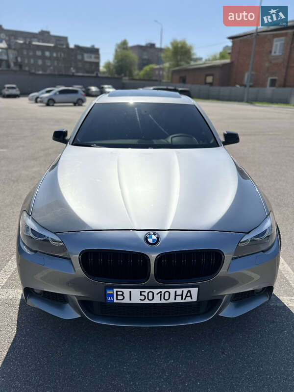Седан BMW 5 Series 2012 в 