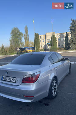 Седан BMW 5 Series 2003 в 