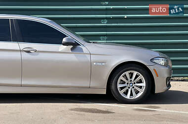 Седан BMW 5 Series 2015 в 