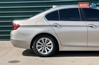 Седан BMW 5 Series 2015 в 