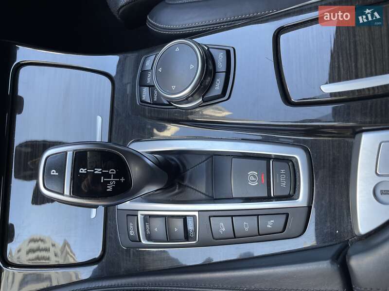 Седан BMW 5 Series 2014 в Львові