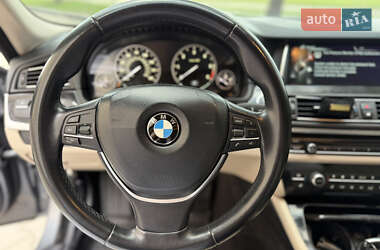 Седан BMW 5 Series 2013 в 