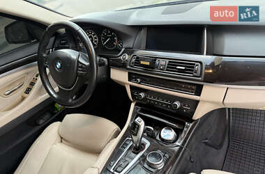 Седан BMW 5 Series 2013 в 