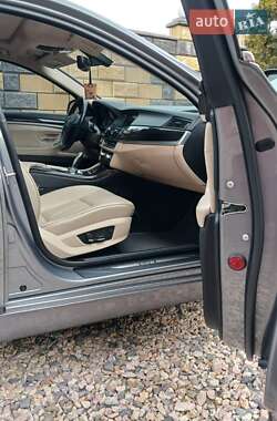Седан BMW 5 Series 2012 в 