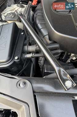 Седан BMW 5 Series 2012 в 