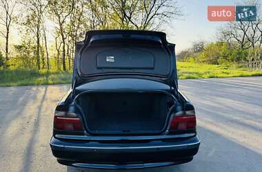 Седан BMW 5 Series 1999 в 