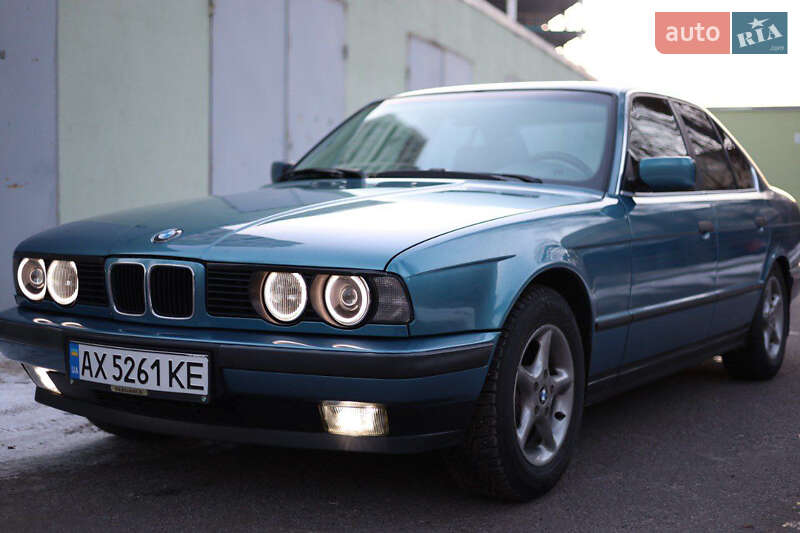 Седан BMW 5 Series 1993 в Харкові