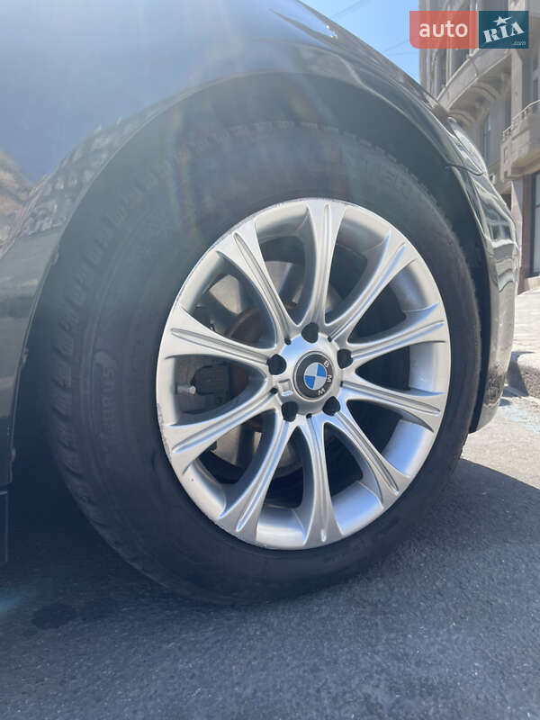 Седан BMW 5 Series 2011 в Одесі