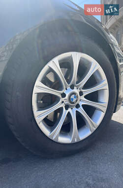 Седан BMW 5 Series 2011 в 