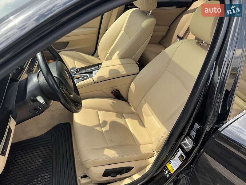 Седан BMW 5 Series 2015 в Харкові