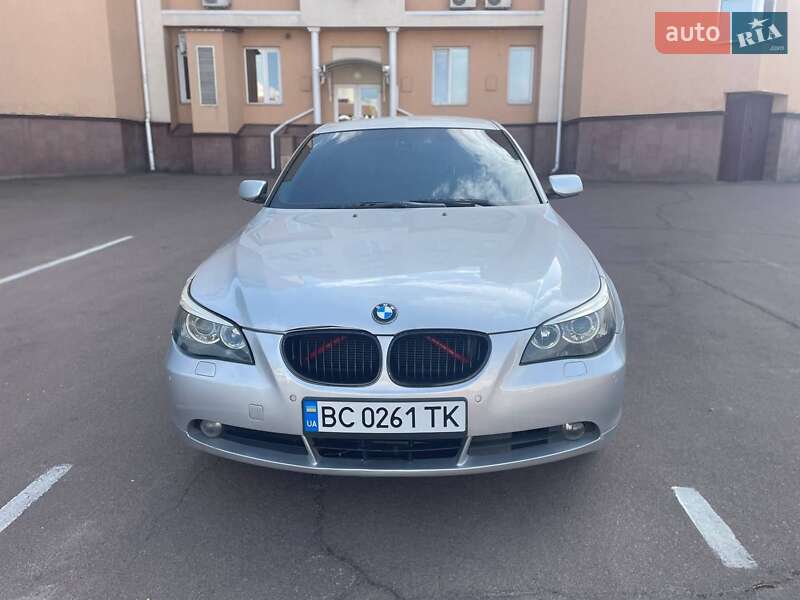 Седан BMW 5 Series 2004 в 