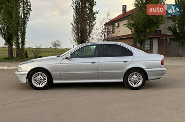 Седан BMW 5 Series 2001 в 