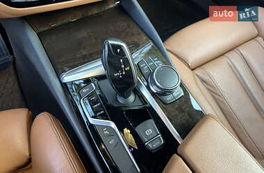 Седан BMW 5 Series 2017 в 