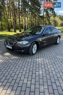 Седан BMW 5 Series 2010 в Яворове