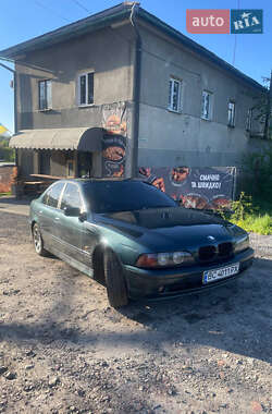 Седан BMW 5 Series 2000 в 