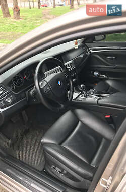 Седан BMW 5 Series 2011 в 