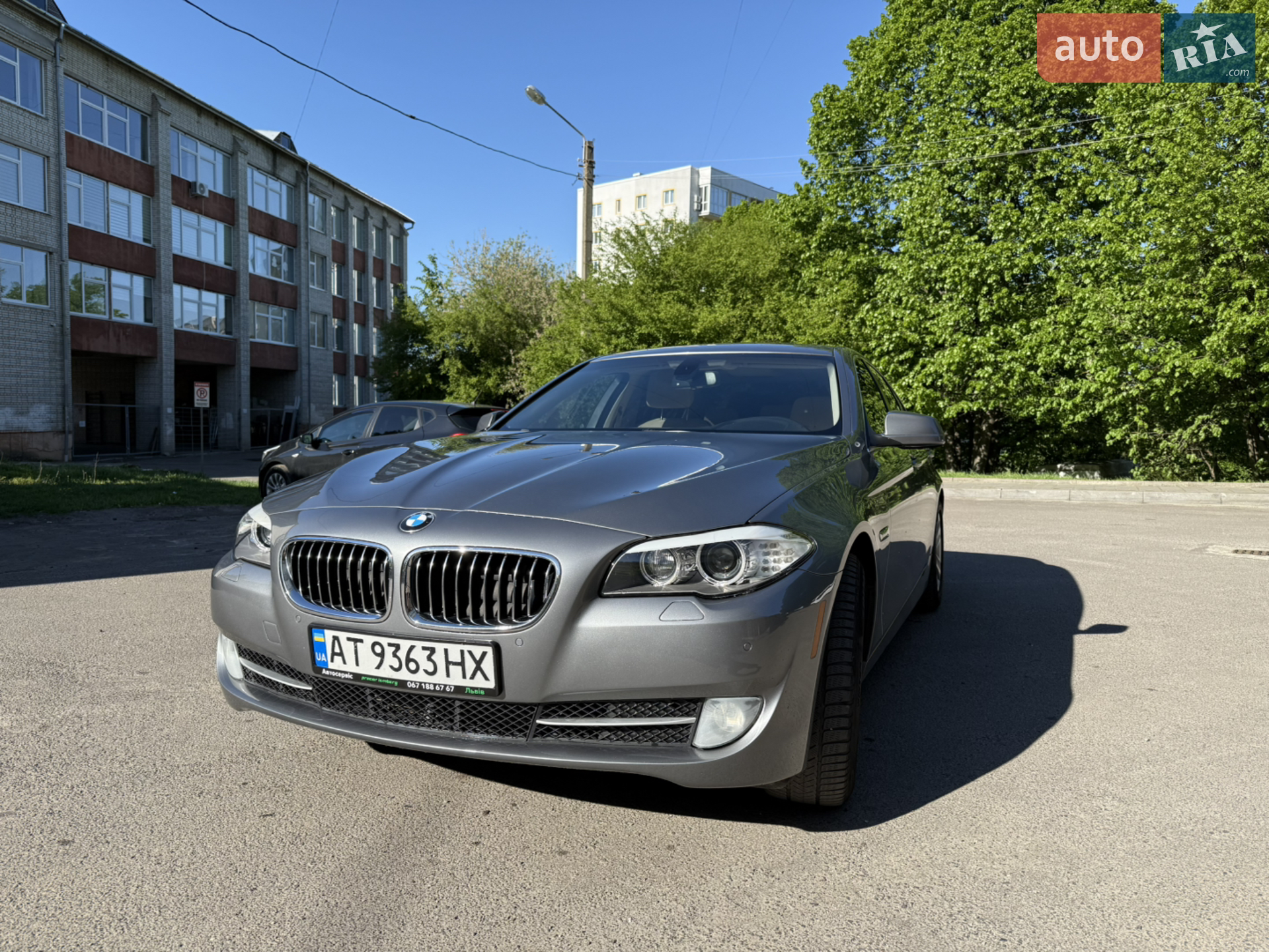 2012 BMW 5er - мініатюра 2