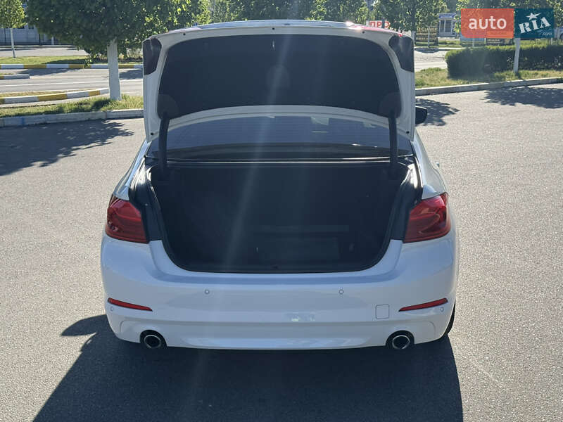 Седан BMW 5 Series 2017 в Києві