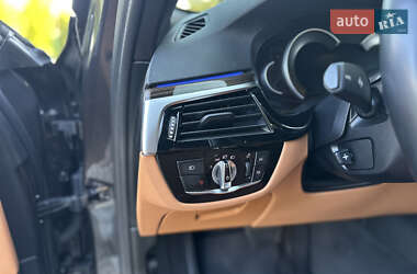 Седан BMW 5 Series 2019 в 