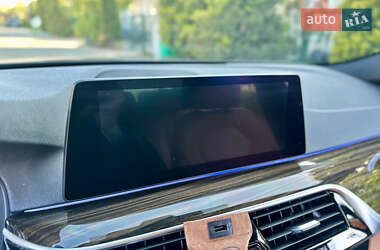 Седан BMW 5 Series 2019 в 