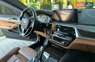 Седан BMW 5 Series 2019 в 