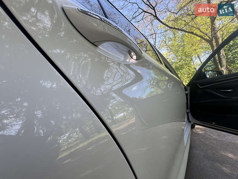 Седан BMW 5 Series 2011 в Чернігові