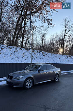 Седан BMW 5 Series 2007 в 