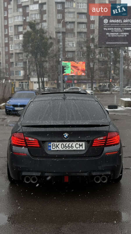 Седан BMW 5 Series 2016 в Рівному