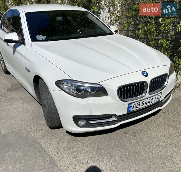Седан BMW 5 Series 2016 в 