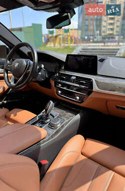 Седан BMW 5 Series 2020 в 