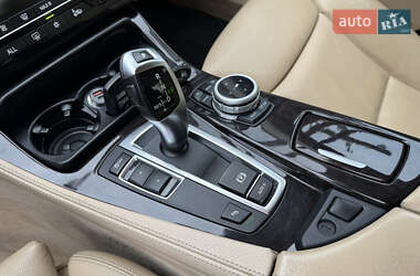 Седан BMW 5 Series 2012 в 