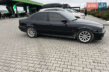 Седан BMW 5 Series 2001 в 