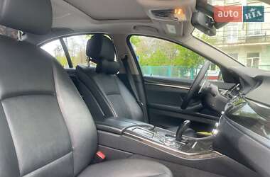 Седан BMW 5 Series 2012 в 