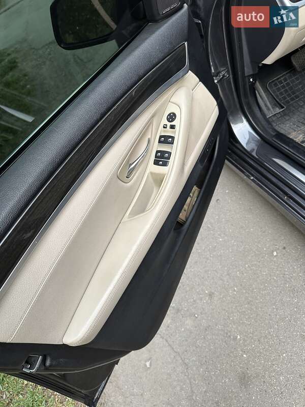 Седан BMW 5 Series 2011 в Виннице