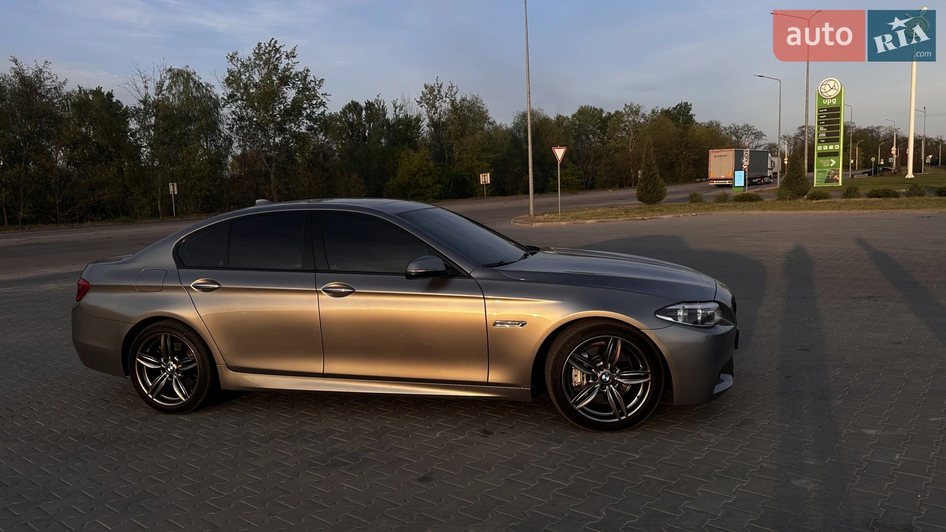 2016 BMW 5er - мініатюра 3