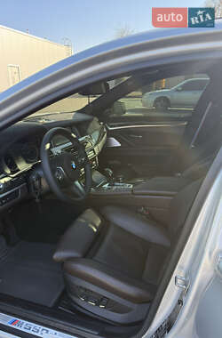 Седан BMW 5 Series 2012 в 